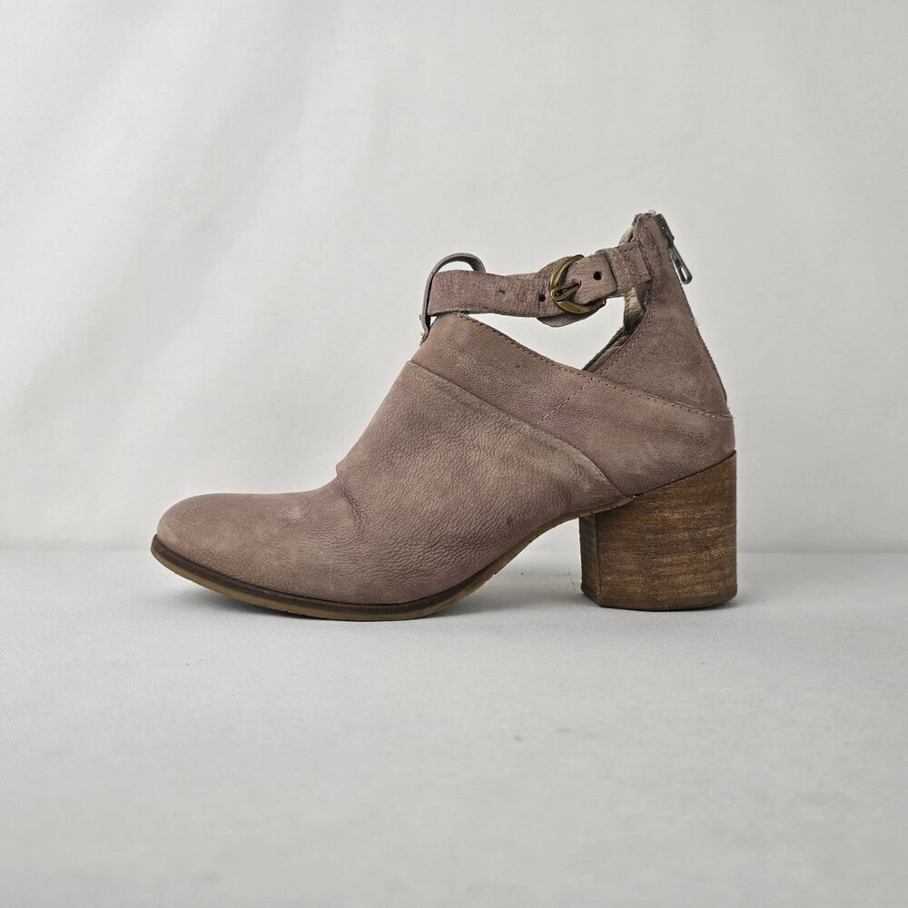 Mjus Leather Ankle Strap Booties Size 7 Blush Taupe Block Heel